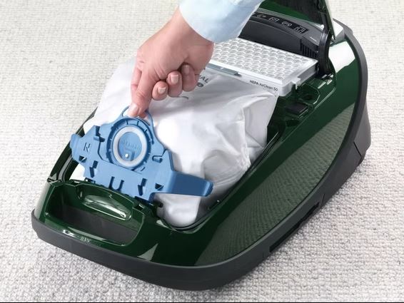 Miele Miele Complete C3 PowerPlus PowerLine Canister Vacuum